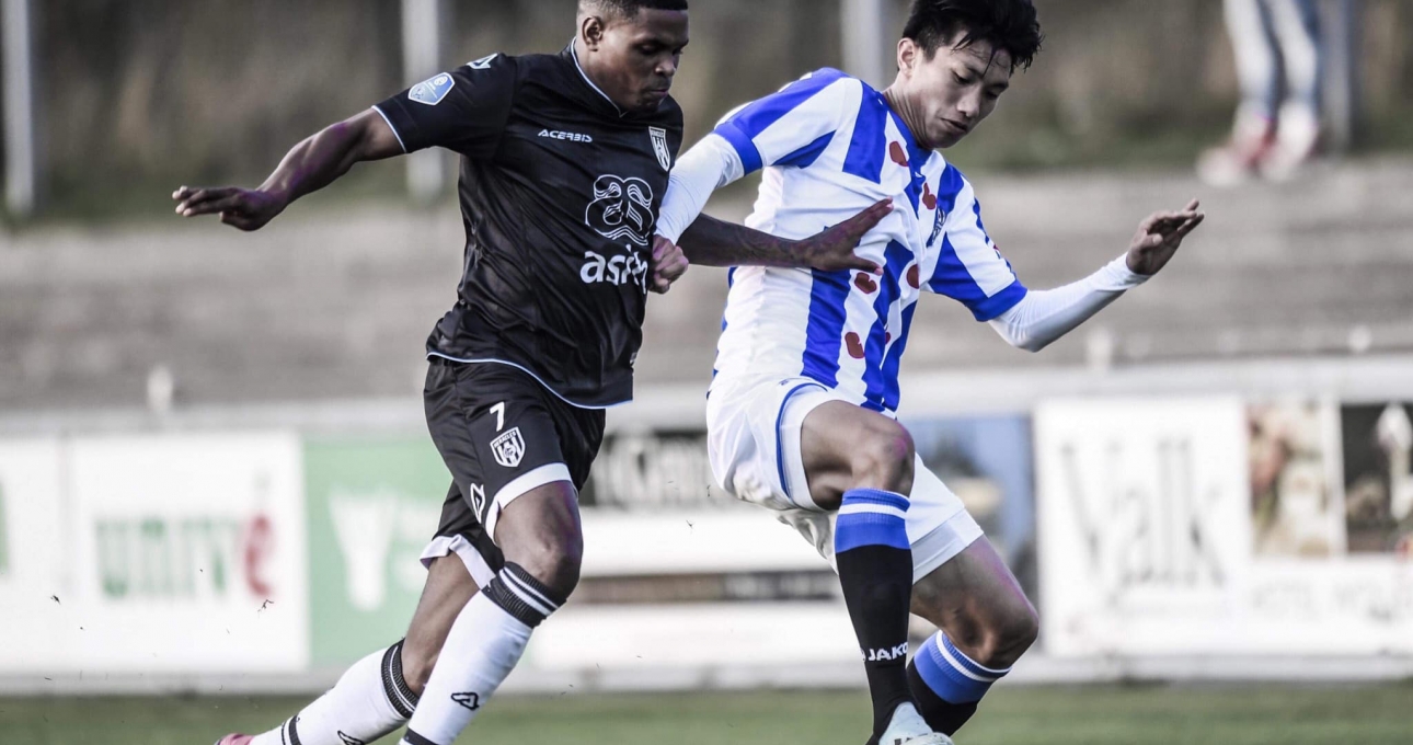 Heerenveen vs Zwolle: Văn Hậu dự bị hay đá chính?