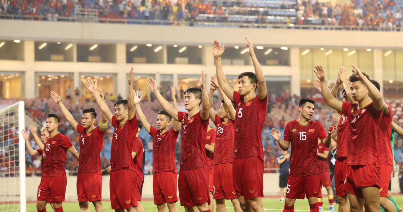CHÍNH THỨC: Việt Nam thăng tiến lịch sử, Thái Lan rớt thê thảm trên BXH FIFA