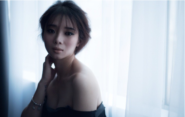 Hot girl Wushu Việt Nam tung cú đá 'bá đạo' như trong phim