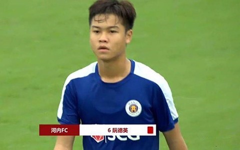 U17 Hanoi captain punchs Chinese opponent's face