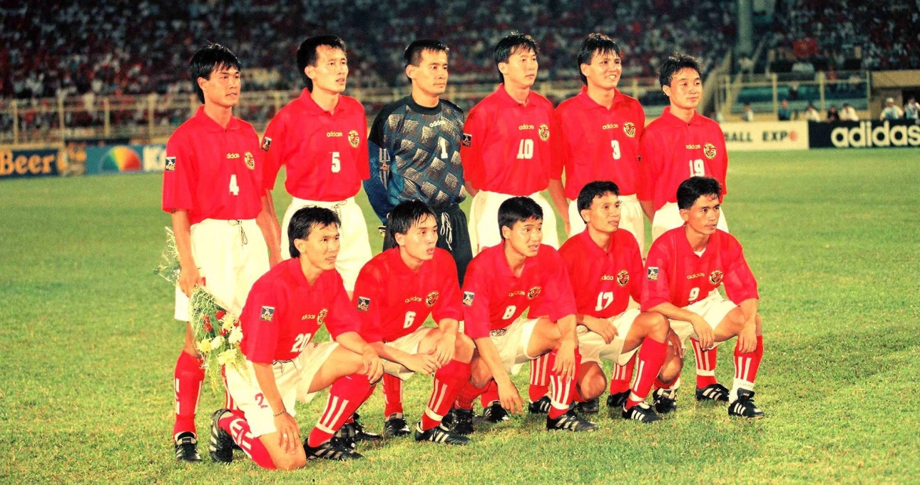 VIDEO: Việt Nam đè bẹp Thái Lan tại Tiger Cup 1998