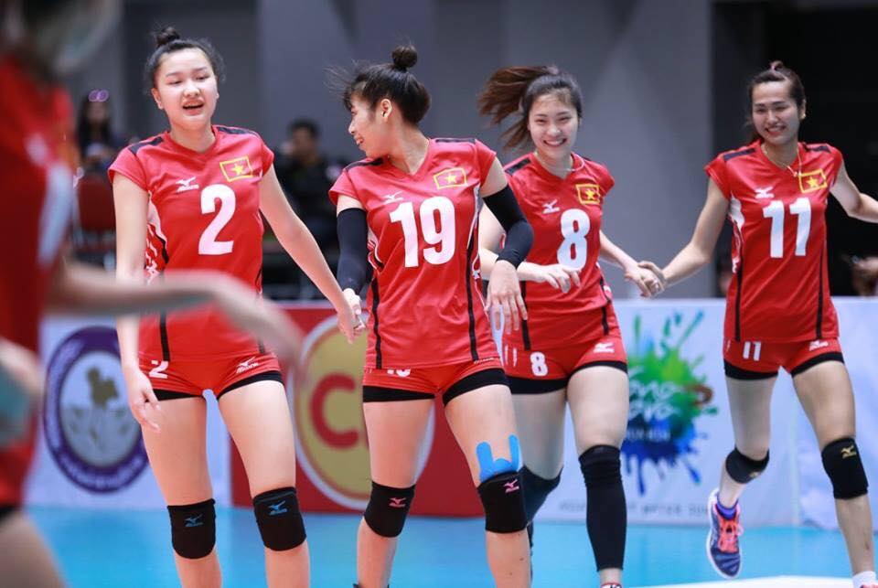 U23 Việt Nam trở thành đội đầu tiên giành chiến thắng 1 set trước Trung Quốc