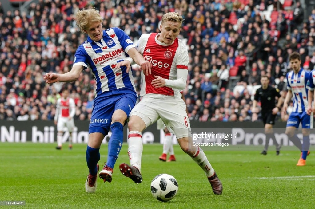 Heerenveen vs Ajax: Quá khó cho đồng đội của Văn Hậu