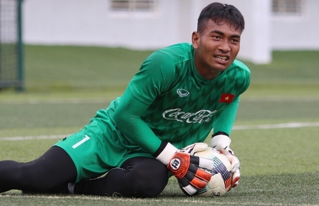 VFF ra phán quyết kỷ luật thủ môn đội tuyển U23 Việt Nam