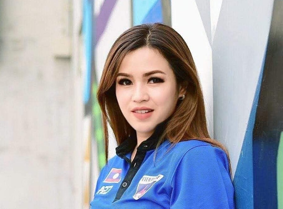 Nữ chủ tịch CLB Lào League đẹp như siêu mẫu