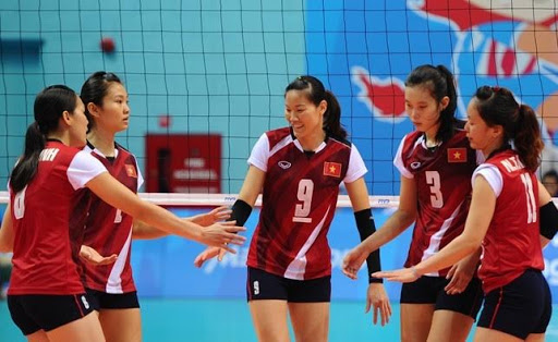 VIDEO: ĐT bóng chuyền nữ số 1 thế giới đối đầu tuyển Việt Nam