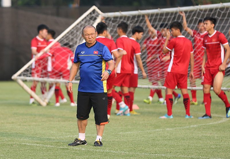 HLV Park cùng U22 Việt Nam sang Pháp dự 'World Cup thu nhỏ' 