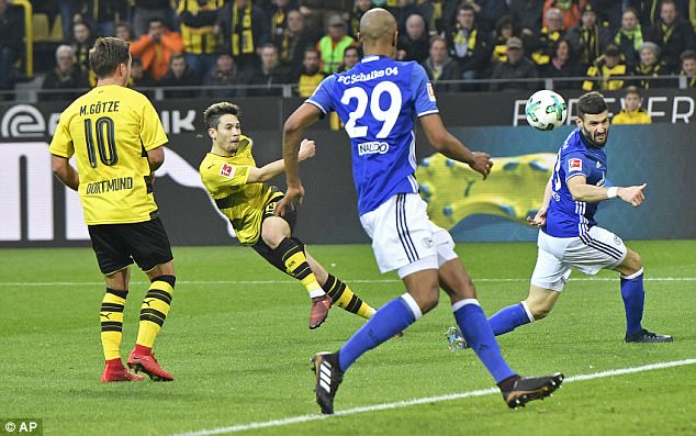 Highlights: Dortmund 4-4 Schalke (Vòng 13 - Bundesliga)