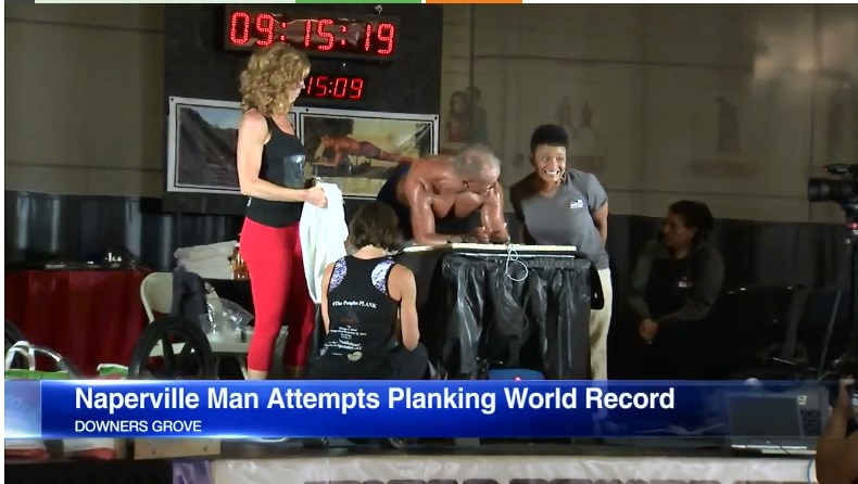 Cụ ông 60 tuổi plank 10 tiếng liên tục, phá vỡ kỉ lục thế giới