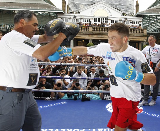 HLV Abel Sanchez: 'Cú đấm của Canelo chỉ như đập ruồi với Triple G'