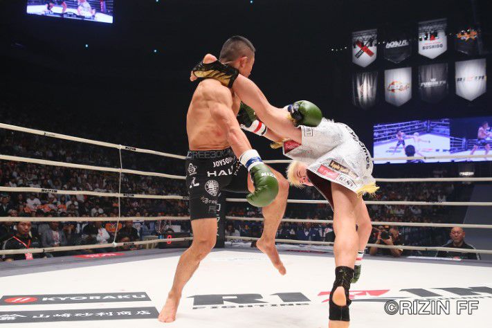 VIDEO Tenshin Nasukawa hạ knockout võ sĩ 3 lần vô địch Lumpinee Muay Thái