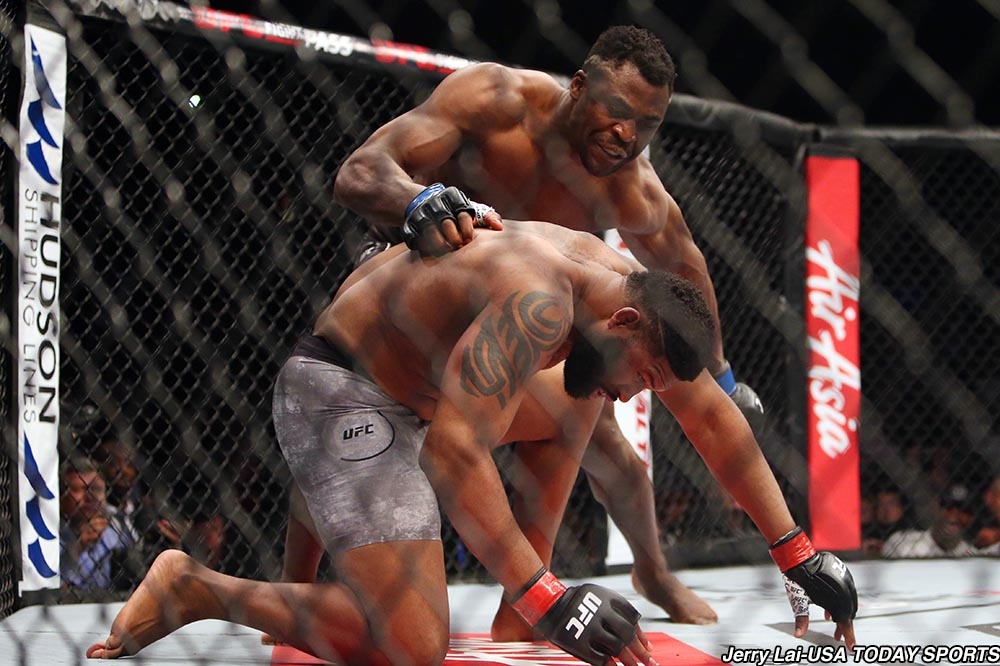 VIDEO Nhìn lại 45 giây hủy diệt đối thủ của Francis Ngannou 