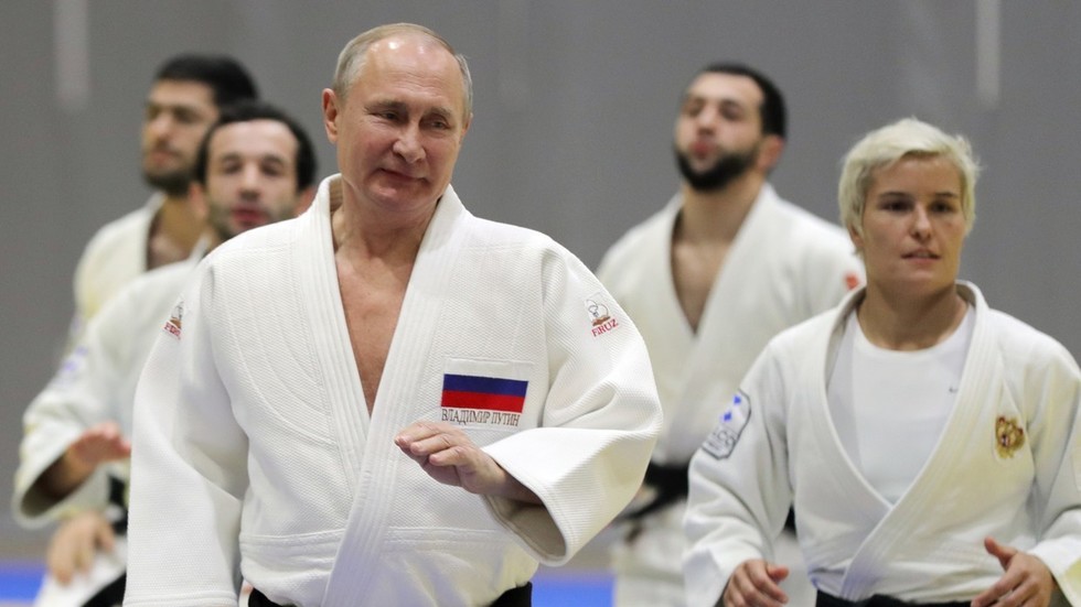 Tổng thống Putin chấn thương khi tập luyện cùng nhà vô địch Judo Nga