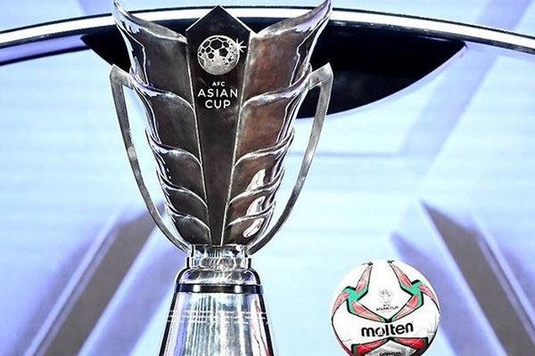 Cận cảnh chiếc cúp vô địch Asian Cup 2019 làm từ 15kg bạc Ý