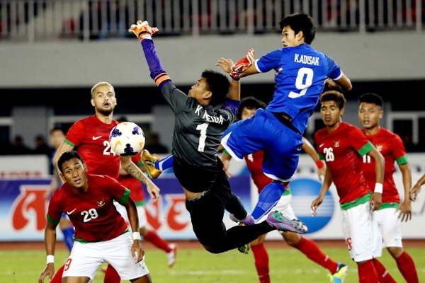U23 Thái Lan thắng sát nút U23 Indonesia