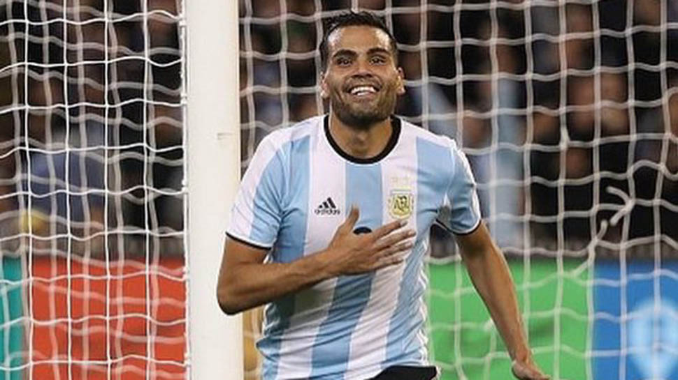 VIDEO: Bàn thắng bất ngờ giúp Argentina dẫn 2-1 (Nguồn VTV)