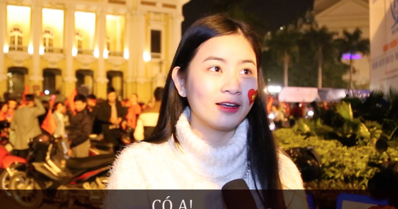 VIDEO hài hước: Khi các hotgirl nói về chức vô địch của đội tuyển Việt Nam