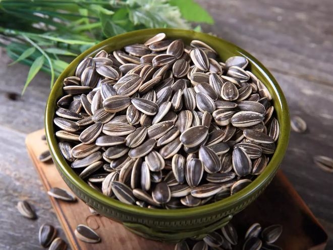 5 lợi ích sức khỏe không ngờ của hạt hướng dương