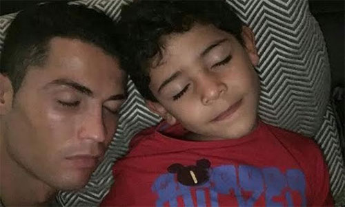 Sang Juve, Ronaldo có thể kiếm tiền ngay khi đang... ngủ