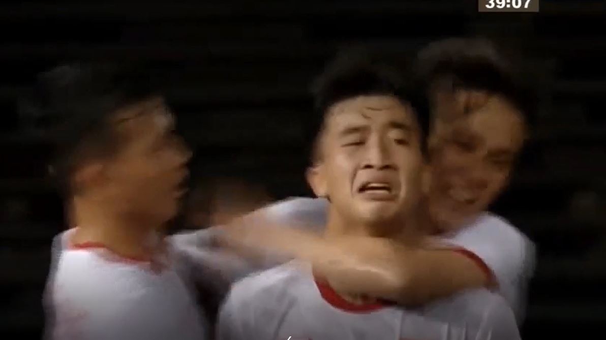 Cầu thủ U22 Việt Nam khóc như mưa sau khi ghi bàn