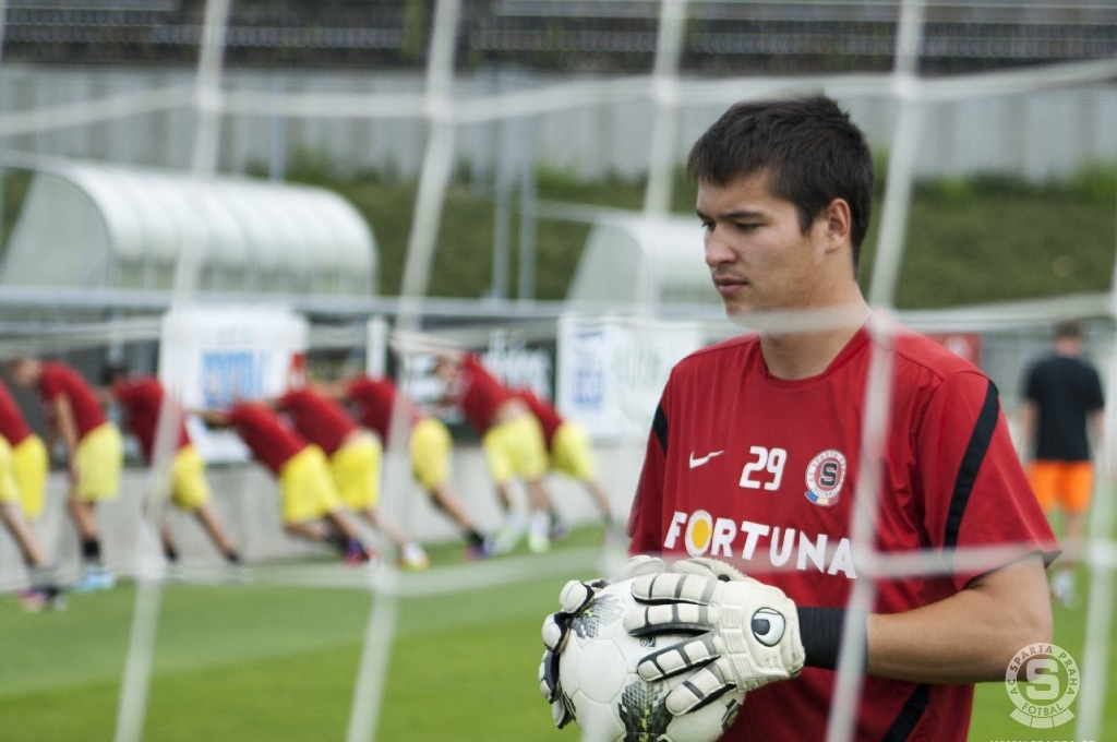 Cầu thủ Séc gốc Việt: 'Tôi đá ở châu Âu trước rồi về V.League sau'