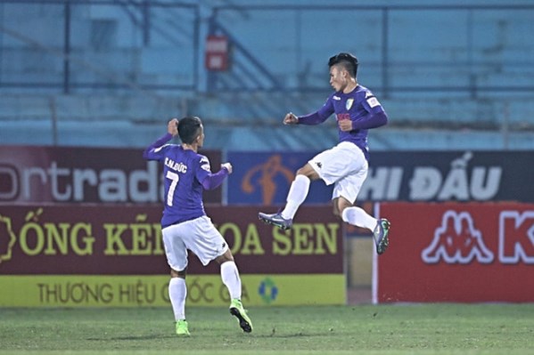 Vòng 5 V-League 2017: Vinh danh những siêu phẩm sút xa