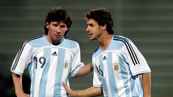 VIDEO: Pablo Aimar - Thần tượng thời niên thiếu của Messi