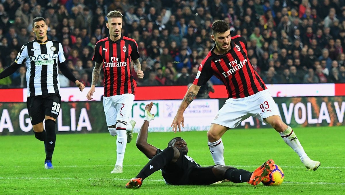 Bảng xếp hạng Serie A vòng 30: Milan chia điểm ở San Siro  