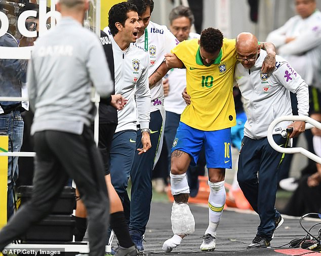 Brazil công bố cái tên thay thế Neymar tại Copa America