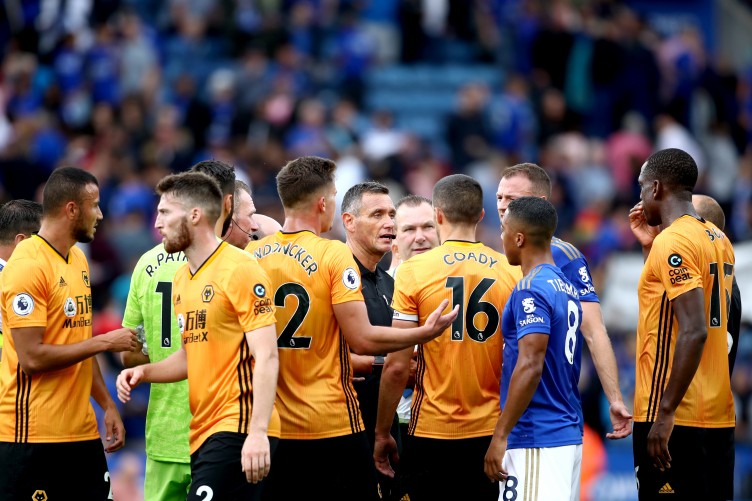 Giằng co kịch tính, Leicester và Wolves chia điểm thất vọng