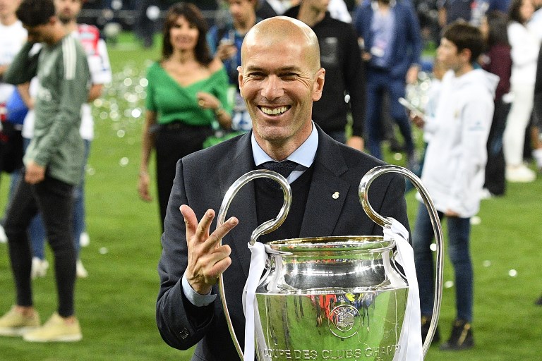 Zidane bỏ tiền vệ ngôi sao, chọn thủ môn ĐNÁ đá C1
