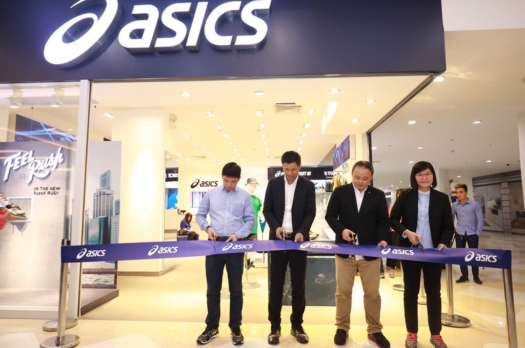 ASICS mang công nghệ nhận diện bàn chân đến Việt Nam