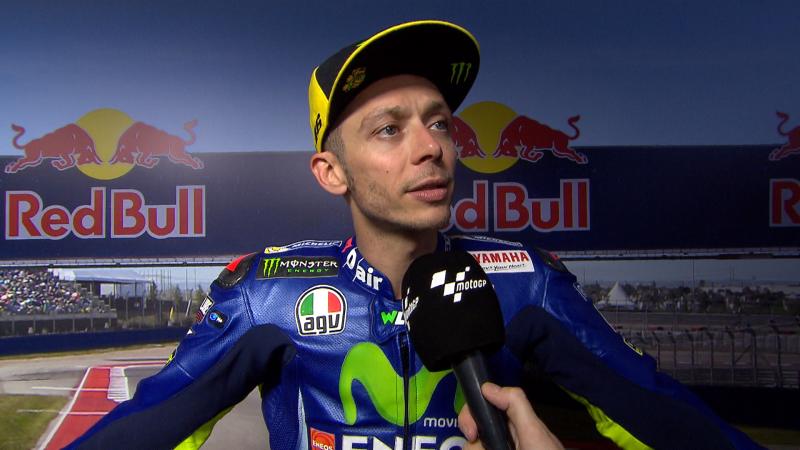 Rossi: Tôi có hai lựa chọn là vượt lên hoặc bị đâm