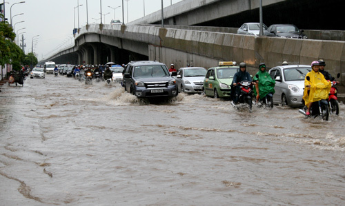 Dự báo thời tiết 3 ngày tới: Hà Nội mưa to,ra đường cẩn thận