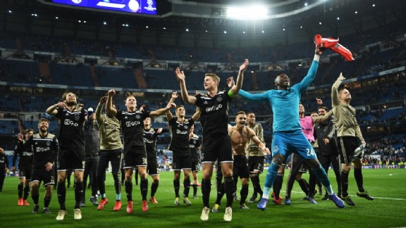 HLV Ajax: 'Chiến thắng trước Real gần đạt đến sự hoàn hảo'