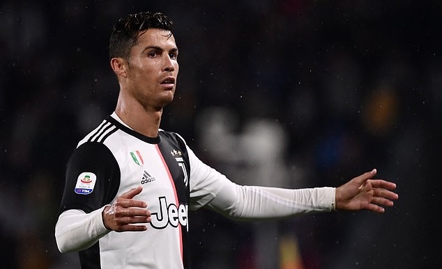 Đội hình tiêu biểu Serie A 2018/19: Bất ngờ Ronaldo