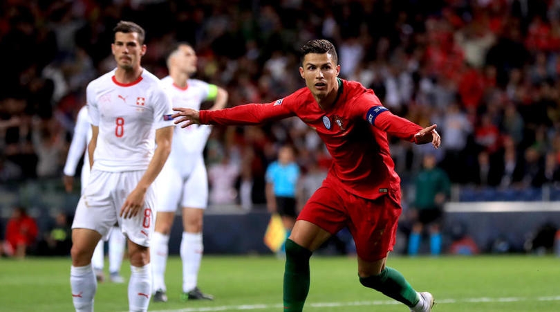 HLV Santos: 'Ronaldo là một thiên tài của bóng đá'