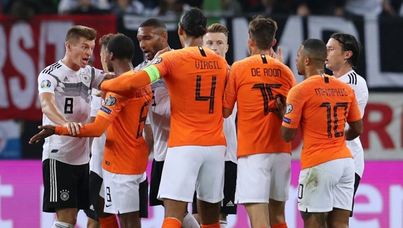 Hà Lan ngược dòng đánh bại Đức trong 'bữa tiệc' 6 bàn thắng
