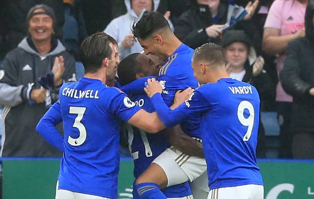 Chiến thắng hủy diệt, 'Bầy cáo' Leicester vươn lên top 3 NHA