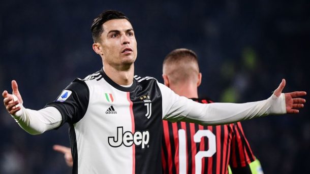 Juventus dậy sóng: Toàn đội 'đòi' Ronaldo xin lỗi vì tự ý bỏ về