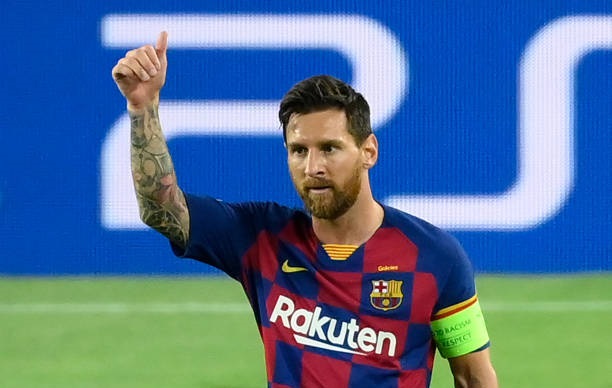 Messi lập siêu phẩm, Barca vào tứ kết Champions League