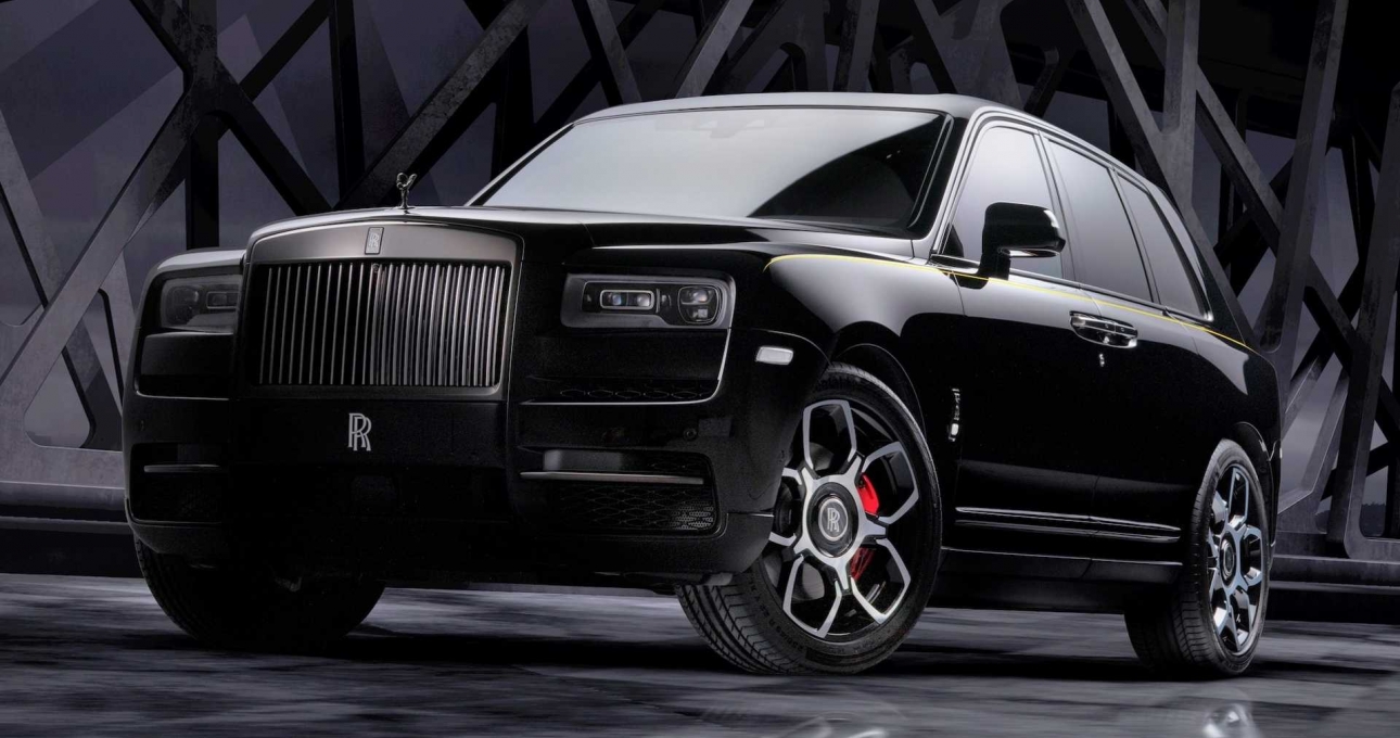 Cận cảnh Rolls Royce Cullinan hơn 40 tỷ VNĐ dành cho người siêu giàu