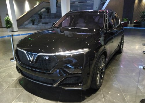 VinFast Lux V8: Giá xe, ưu đãi, đánh giá mới nhất 06/2020