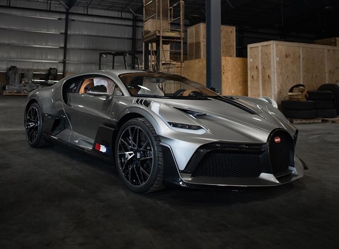 Siêu xe hàng hiếm Bugatti Divo giá gần 6 triệu đô xuất xưởng