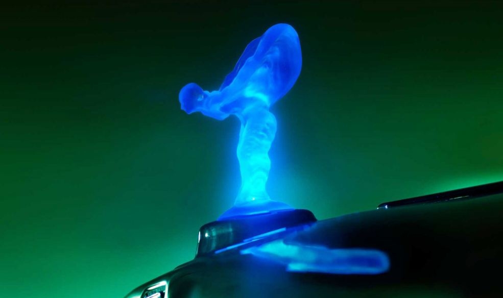 Rolls-Royce bị cấm sử dụng biểu tượng phát sáng đặc trưng
