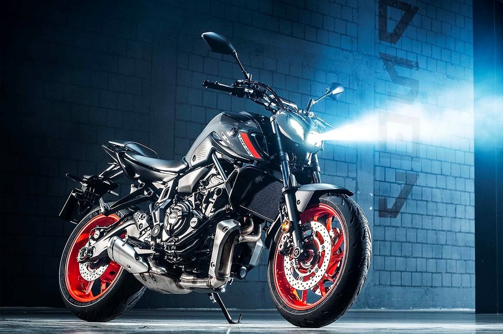 Yamaha MT-07 2021 ra mắt, giá từ 7.599 USD (176 triệu VNĐ)