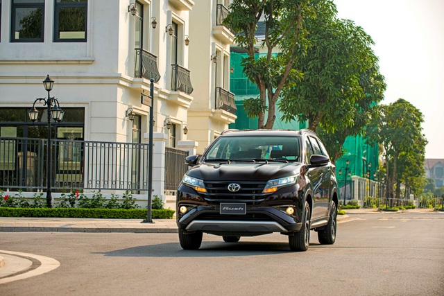 Mua Toyota Rush - đối thủ Suzuki Ertiga, 'bỏ túi' tới 50 triệu đồng