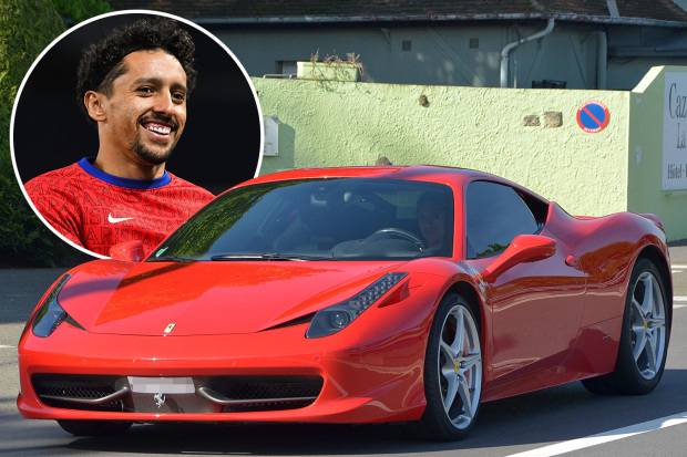Ngôi sao PSG tiết lộ lý do bỏ xó Ferrari, không lái đến sân tập