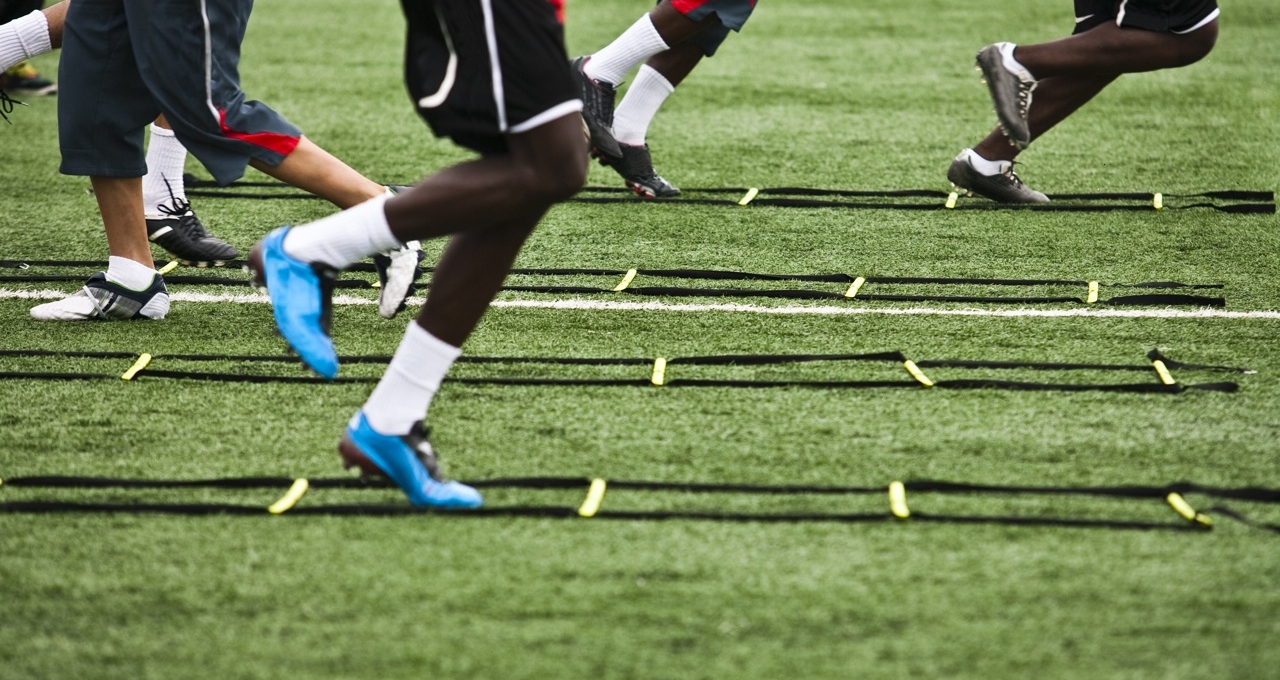10 bài tập tăng thể lực và nhanh nhẹn tốt nhất cho người chơi đá bóng