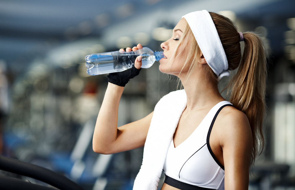 Cách uống nước khi tập gym chuẩn theo khoa học